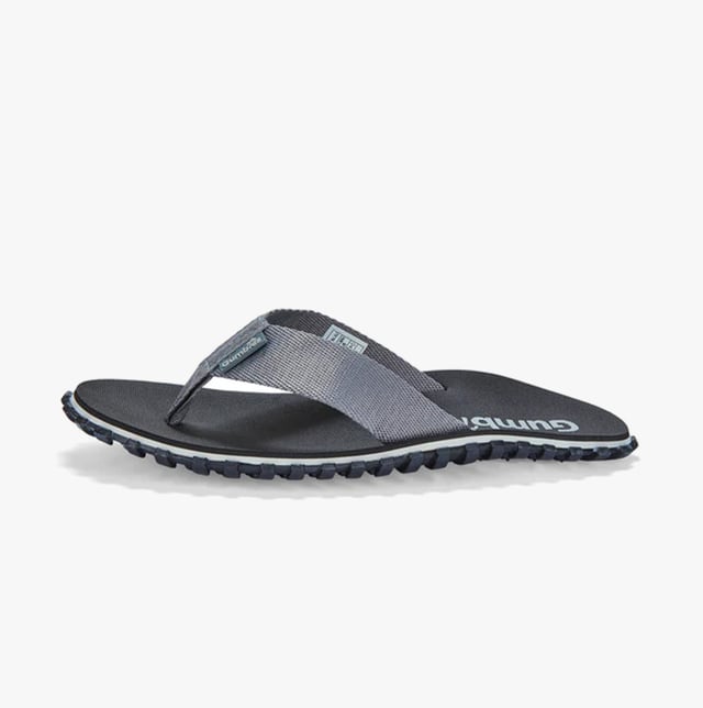 Unisex waterproof flip-flops with a toe post design feature recycled rubber soles, breathable EVA lining, and recycled PET uppers, ideal for casual, lightweight comfort