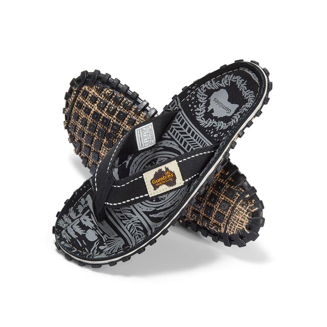 Unisex flip-flops made from recycled cotton canvas and rubber soles. Lightweight, breathable, and comfortable with a slip-on design, ideal for casual wear and everyday use
