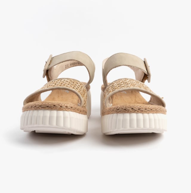 These women's wedge sandals feature a synthetic upper, textile lining, and RIRICON sole, offering comfort and an open toe design, ideal for casual wear