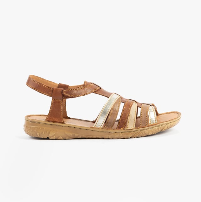 These lightweight leather fisherman's sandals feature a multi-tone design, rubber sole, and touch fasten for casual comfort and easy wear