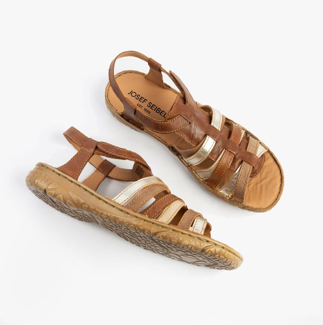 These lightweight leather fisherman's sandals feature a multi-tone design, rubber sole, and touch fasten for casual comfort and easy wear