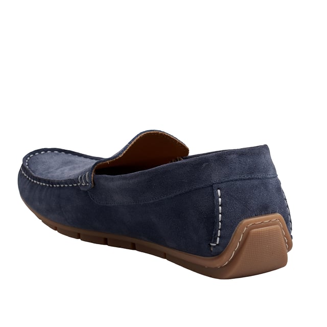 Suede loafers with a timeless design and maximum comfort.\n\n These US Polo Assn. loafers combine casual elegance and versatility to accompany you throughout your everyday life. Crafted from genuine suede, they stand out for their relaxed and refined style, ideal for an effortlessly polished look.\n\n Details:\n - Genuine suede upper.\n - Slip-on loafer design.\n - Lined interior.\n - Visible seams and meticulous finishes.\n - Flexible rubber sole with grooves.\n\n A shoe designed for those who value classic sophistication with timeless comfort. Men's loafers are perfect for pairing with chinos, Bermuda shorts, or jeans for any casual occasion.\n Composition: Exterior: Suede; Interior: Faux Leather; Sole: Synthetic\n Care:\nBrush with a suede brush to keep clean.\n Apply protective spray before use.\n Avoid water and air dry if it gets wet.\n Do not use soap or liquid products.