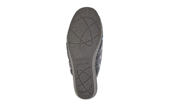 Step into effortless elegance with the Sleepers Josephine Wedge Womens Mule Slipper. Crafted from soft grey floral embroidered textile, this stylish slip-on mule features a subtle wedge heel for a touch of lift and sophistication. The cosy textile lining ensures all-day comfort, while the durable vulcanised rubber sole provides reliable grip and support. Perfect for indoor wear with a fashionable edge, the Josephine slipper blends classic design with practical comfort.
 
 - Floral embroidered textile upper
 - Slip on mule design
 - Cosy textile lining provide 
 - Vulcanised rubber sole
 - Subtle wedge heel
 - Sleepers branding