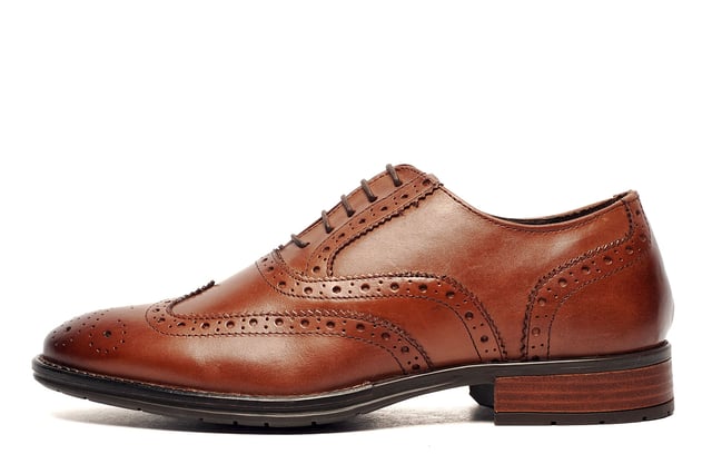 Catesby England was founded in 1970 with a vision and dedication focused on quality, craftsmanship, and a fine attention to detail. From its modest beginnings in a countryside workshop, Catesby England grew into a name synonymous with classic English footwear, blending heritage with modern craftsmanship, manufactured from the finest leathers to ensure durability, comfort, and effortless style.
Creating timeless style, the Detroit is a traditional brogue full of heritage, along with a durable premium leather upper the Detroit showcases classic brogue punch hole detailing, for a 5-star finish. The rubber sole adds a modest heel in keeping with traditional brogue styling, offering unbeatable Catesby England quality at a price not to be missed.

- Premium leather upper
- Classic punch hole detailing
- 5 eyelet lace-up closure for the perfect fit
- Intricate designer stitching
- Durable rubber outsole
- Authentic vintage look
- Catesby England branding