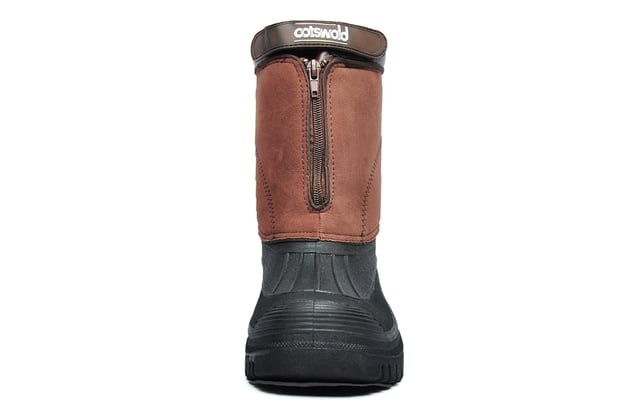 Face the colder seasons with confidence in the SE Cotswold Venture 2 Mens Waterproof Bootsa stylish and practical choice built for wet, wintery weather. Designed as a versatile all-season hybrid, the Venture 2 features a robust construction that blends durability with everyday comfort.
 The upper is crafted from luxury faux suede fabric for a refined outdoor look, while the lower foot is protected by a fully waterproof moulded rubber galoshperfect for tackling rain, puddles, and muddy ground. Inside, a thick textile fleece lining wraps your feet in cosy warmth, making every step feel like home.
 Getting in and out of the boots is quick and easy thanks to the front zip and hook-and-loop fastening system, which also helps ensure a snug, secure fit. A rugged rubber outsole provides dependable traction on a variety of surfaces, giving you grip and stability wherever your day takes you.
 Whether youre out walking the dog, running errands, or braving the elements, the Cotswold Venture 2 has you coveredwith weather protection, warmth, and timeless style.
 
 - Faux Suede Fabric upper
 - Waterproof rubber galosh
 - Easy on / off wear with the use of front zip and hook and loop strap
 - Thick textile fleece lining
 - Comfort cushioned insole
 - Cotswold branding
 
 Please note - this boot is only waterproof in the rubber galosh area and not in the Faux suede shaft of the boot so walking through very long wet grass or deeper water will render these boots not waterproof. 
 * Please note these boots come polybagged and are not boxed *