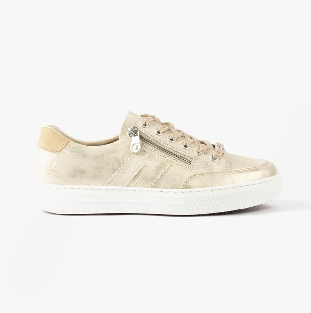 These casual low-top women's shoes feature a leather and synthetic upper with a breathable lining, round toe, platform heel, and TPE sole, ideal for everyday comfort