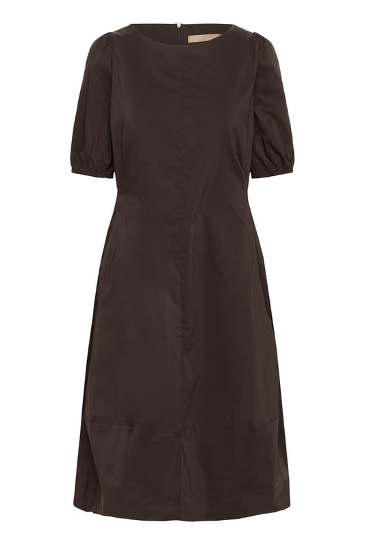 Casual fit,Onder de knie,Korte mouwen  Fijne was 30°, niet bleken, niet in de droger drogen, Liggend laten drogen., koud strijken max. 110° C, Droogreiniging  65% Katoen,33% Polyester,2% Elastaan