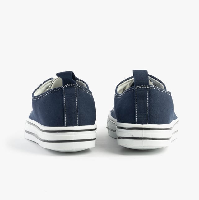 These women's casual shoes feature a textile upper and lining with a rubber sole, lace-up closure, and a low heel, offering comfort and lightweight wear for everyday activities
