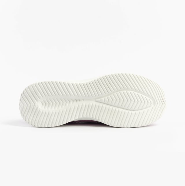 These casual women's slip-on shoes feature a textile upper, breathable lining, rubber sole, and a low heel, offering comfort and ease for everyday wear