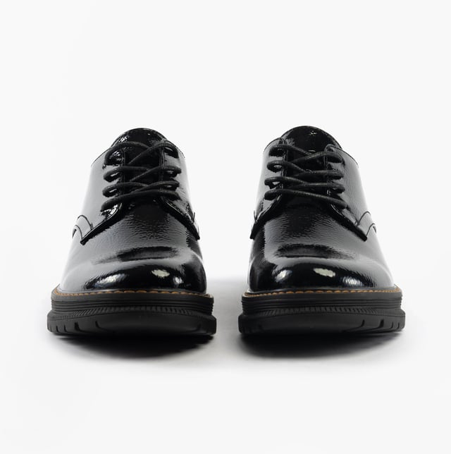 These casual women's shoes feature a leather upper, textile lining, rubber sole, and lace-up closure. Designed for comfort and breathability with a low heel and round toe