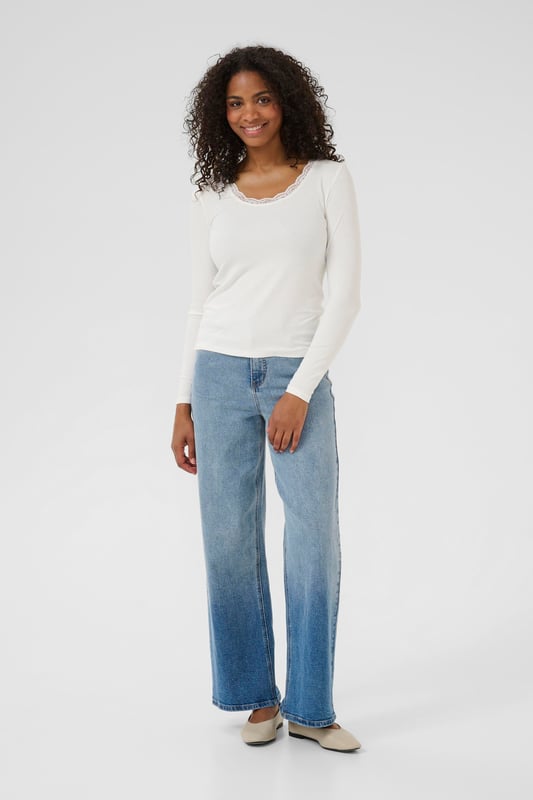 Slim fit,Normale Länge,Lange Ärmel    93% Viskose,7% Elasthan