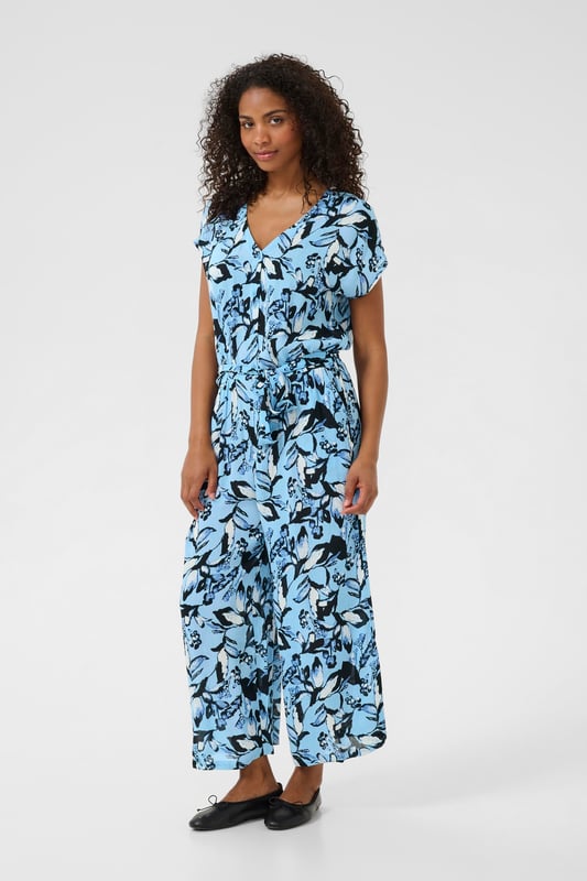 Fijne was 30°, niet bleken, niet in de droger drogen, Liggend laten drogen in de schaduw, koud strijken max. 110° C, Chemisch laten reinigen.  100% Viscose (LENZING™ ECOVERO™)