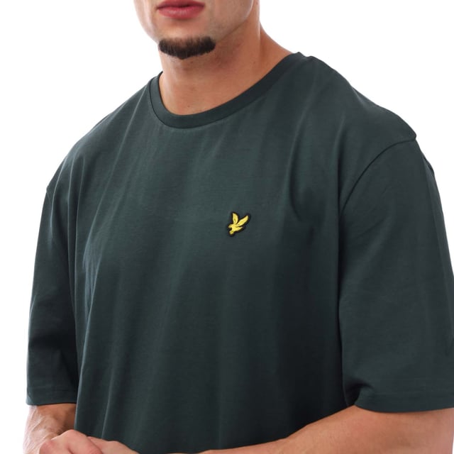 Mens Lyle And Scott Plain T- Shirt in teal.- Ribbed crewneck.- Short sleeves.- Embroidered logo.- Regular fit.- 100% Cotton.- Ref: TS400VOGXX311