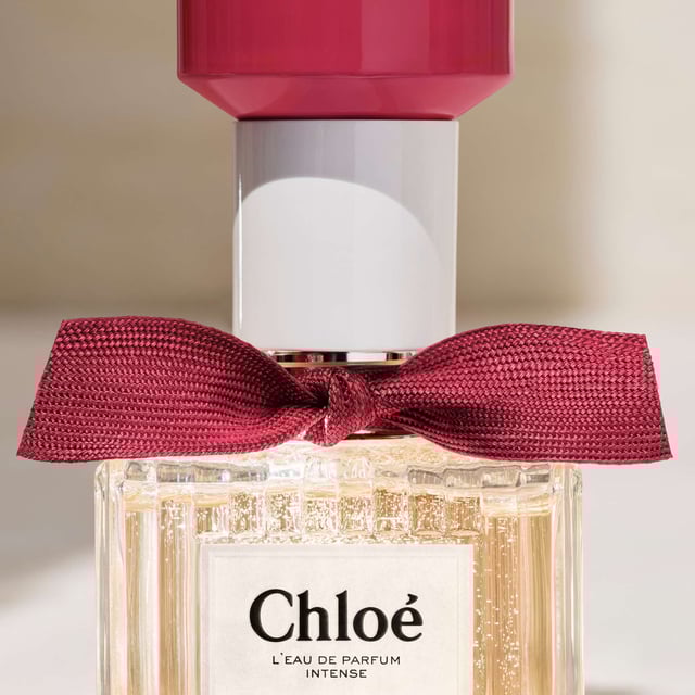 Discover Chloé L'Eau Intense Eau de Parfum, a luxurious floral fragrance that embodies empowerment. With vibrant raspberry and sensual rose, it reveals rich floral notes and warm woods for a long-lasting allure. The elegant refillable bottle, available in 30 ml, 50 ml, or 100 ml, is eco-friendly. Keep your scent alive with the 150 ml refill.
