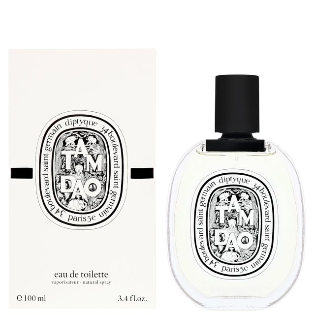 Diptyque Tam Dao Eau de Toilette Spray - Luxurious Woody Fragrance - 100ml Experience the enchanting allure of Diptyque Tam Dao Eau de Toilette Spray. This exquisite fragrance captures the essence of sacred Indochina forests with its creamy wood accord. The aromatic journey begins with refreshing notes of Italian cypress, myrtle, and delicate rose. At its heart, a rich blend of sandalwood and cedar creates a captivating woody profile. The fragrance is beautifully rounded off with hints of rosewood, warm amber, soft white musk, and a touch of spices, making it a perfect choice for those who appreciate a sophisticated and aromatic scent.