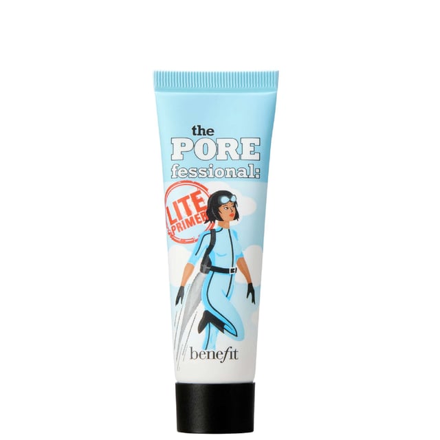 Discover the ultimate solution for a flawless complexion with Benefit The POREfessional Lite Primer. This ultra-lightweight face primer minimizes the appearance of pores, providing a smooth canvas for makeup. Enjoy a refreshing, cooling sensation that lasts for 12 hours, thanks to its unique blend of pore-blurring powders and a 73% water-based formula. Perfect for everyday use, this non-comedogenic primer feels weightless on the skin, allowing for a natural finish. Ideal for 'no-makeup' days, simply apply with your fingertips for a seamless look. Elevate your beauty routine today!