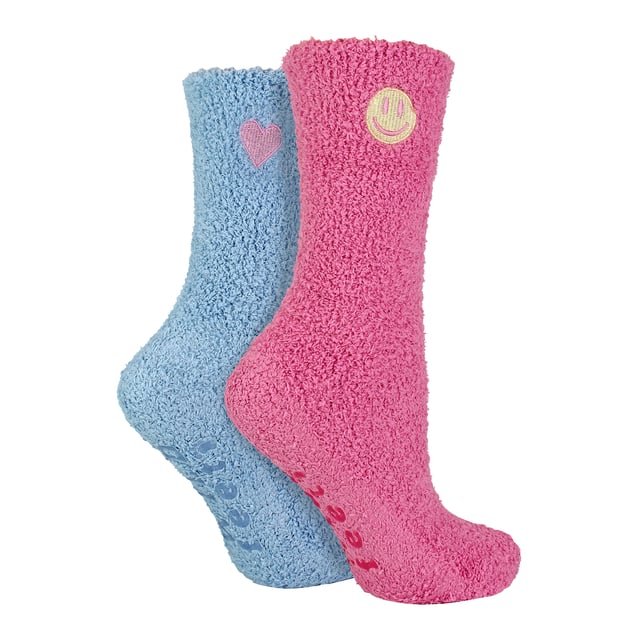 Wildfeet - 4 Pack Ladies Cosy Lounge Socks: Wildfeet Cosy Lounge Socks are a delightful, snug gift idea for those who appreciate the finer things in life. Consider these Ladies Cosy Lounge Socks which come with the distinctive touch of unmatched comfort and warmth. These unique socks make for a fantastic gift that anyone seeking comfort would appreciate. They add a fun twist to your home attire and could even be a thoughtful Christmas stocking filler!. They fit snugly, providing the ideal cushion for your feet, and are made from material that ensures breathability for those cosy nights in. These socks will keep you warm and comfy through all those chilly Autumn/Winter nights. The pack includes 4 pairs of socks that will blend well with your home lounge outfits. The perfect treat for ladies who value comfort and novelty in equal measure. Brought to you from the reliable Sock Shop Wildfeet, that's known for offering the very best in fun, comfort, and positive vibes, these socks are all about celebrating the joy of a day spent lounging around! They come in one practical pack of 4 pairs, ensuring you have a fresh pair ready, always. Extra Product Details: Wildfeet Ladies Cosy Lounge Socks Comfort and Novelty Design A Warm, Unique Gift Idea Soft & Comfortable Feel Breathable Material for Comfort 4 Pairs Per Pack Perfect for Lounging Around Four times the Comfort!