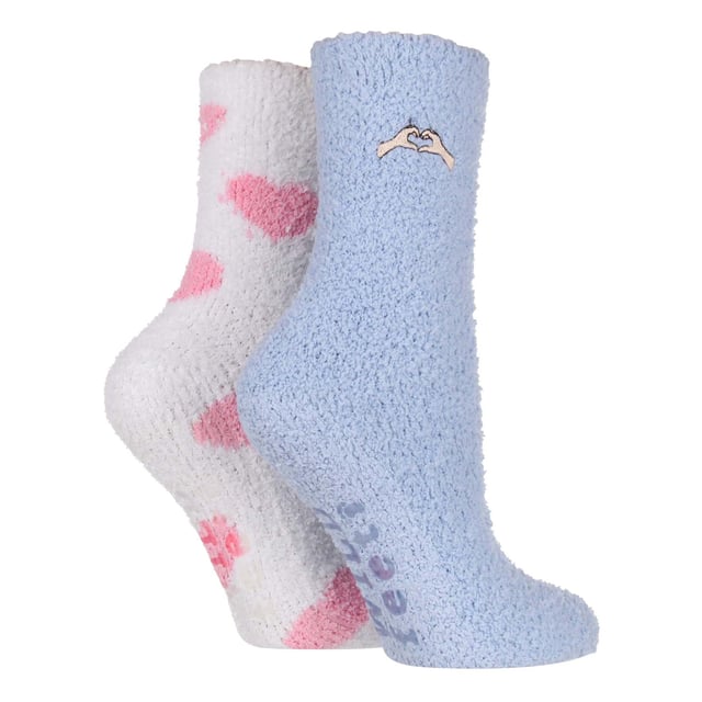 Wildfeet - 4 Pack Ladies Cosy Lounge Socks: Wildfeet Cosy Lounge Socks are a delightful, snug gift idea for those who appreciate the finer things in life. Consider these Ladies Cosy Lounge Socks which come with the distinctive touch of unmatched comfort and warmth. These unique socks make for a fantastic gift that anyone seeking comfort would appreciate. They add a fun twist to your home attire and could even be a thoughtful Christmas stocking filler!. They fit snugly, providing the ideal cushion for your feet, and are made from material that ensures breathability for those cosy nights in. These socks will keep you warm and comfy through all those chilly Autumn/Winter nights. The pack includes 4 pairs of socks that will blend well with your home lounge outfits. The perfect treat for ladies who value comfort and novelty in equal measure. Brought to you from the reliable Sock Shop Wildfeet, that's known for offering the very best in fun, comfort, and positive vibes, these socks are all about celebrating the joy of a day spent lounging around! They come in one practical pack of 4 pairs, ensuring you have a fresh pair ready, always. Extra Product Details: Wildfeet Ladies Cosy Lounge Socks Comfort and Novelty Design A Warm, Unique Gift Idea Soft & Comfortable Feel Breathable Material for Comfort 4 Pairs Per Pack Perfect for Lounging Around Four times the Comfort!