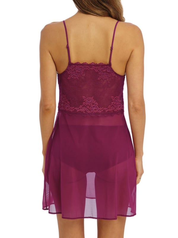 Wacoal Lace Perfection Chemise. Pretty lace underband, helps to maintain fit and ensure cups stay in place. This product is recommended hand wash only.