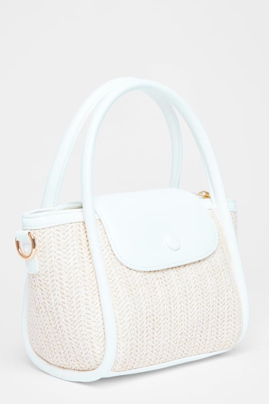 - Woven finish - Faux leather trim - Zip closure - Detachable strap - Top handle - Length: 19cm - Depth: 11.5cm - Height: 16cm approx
