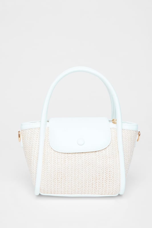 - Woven finish - Faux leather trim - Zip closure - Detachable strap - Top handle - Length: 19cm - Depth: 11.5cm - Height: 16cm approx