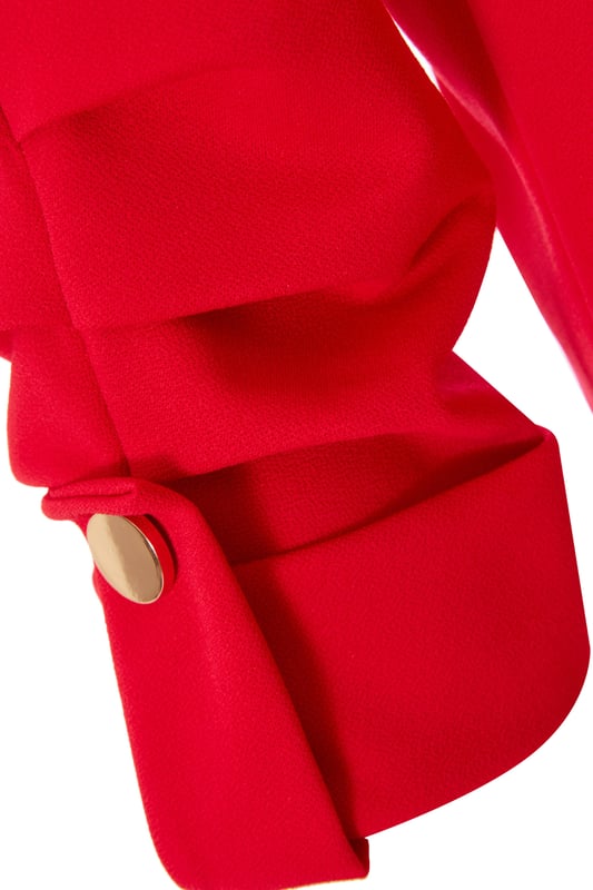 - Ruched sleeves - Collar neckline - Model height: 5'3" - Model wears uk 6 / us 2 / eur 34 - Always check the wash care label - Cool hand wash with mild detergent