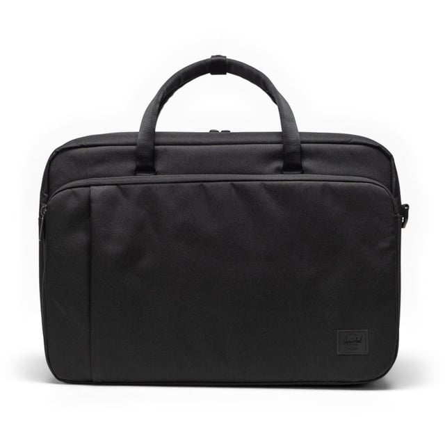 Stay connected with the Bowen Convertible Travel Duffle Tech. This duffle features stowable backpack straps for easy carrying. Its clamshell opening, storage sleeves and internal organizers simplify packing for any trip.