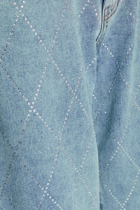 - Denim finish - Diamante detail - High waisted - Model height: 5'6" - Model wears uk 8 / us 4 / eur 36 - Always check the wash care label - Cool hand wash with mild detergent