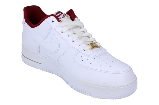 Nike Air Force 1 07 SE Womens Trainers Step up your game with Nike trainers – where innovative design meets everyday comfort. Built for movement and made to last, these versatile kicks blend cutting-edge technology with iconic style. Whether you're smashing your fitness goals, hitting the streets, or just keeping it casual, Nike trainers deliver unbeatable support, cushioning, and grip.