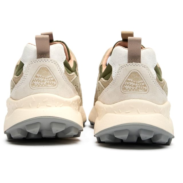 Discover the Flower Mountain Yamano 3, a distinctive running-inspired trainer that blends functionality with natural elements. The lush green colorway showcases premium suede and nylon construction, while leather lining offers superior comfort against your feet. Natural cork antibacterial insoles provide a fresh feel all day long. Thoughtful details like nylon pull tabs and the signature branded leather patch elevate these lightweight trainers, supported by a responsive EVA midsole and durable rubber outsole.