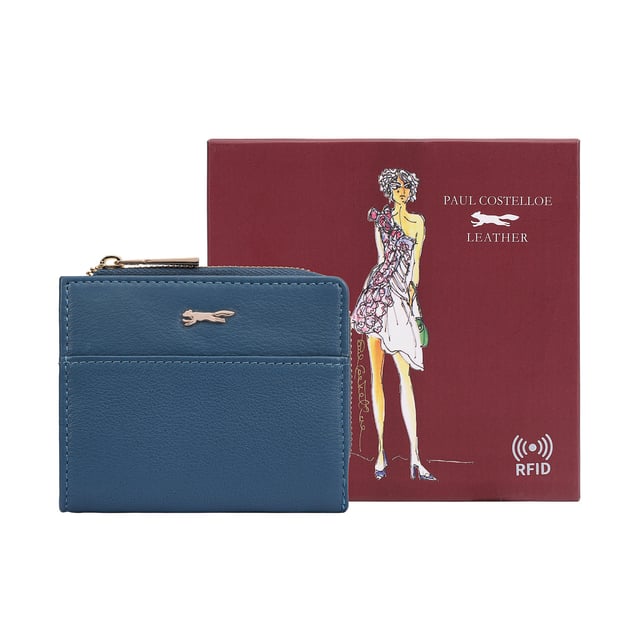 Discover the Tilly Card and Coin Pouch, a sleek and practical solution for all your card and coin organization needs. Designed for effortless access, it features a convenient exterior display section that allows you to quickly grab your most-used bank or travel cards while on the go. The iconic fox logo adds a touch of sophistication, making this essential accessory not only functional but also stylish. Perfect for everyday use or travel, the Tilly Pouch keeps your essentials organized and within reach.