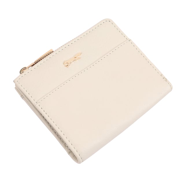 Discover the Tilly Card and Coin Purse, a stylish and practical accessory designed for seamless organization. This sleek purse features an exterior display section for quick access to your most-used bank or travel cards, making it perfect for your on-the-go lifestyle. The iconic fox logo adds a touch of elegance, ensuring you stand out while keeping your essentials neatly organized. Upgrade your accessory game with the Tilly Card and Coin Purse, where style meets functionality.