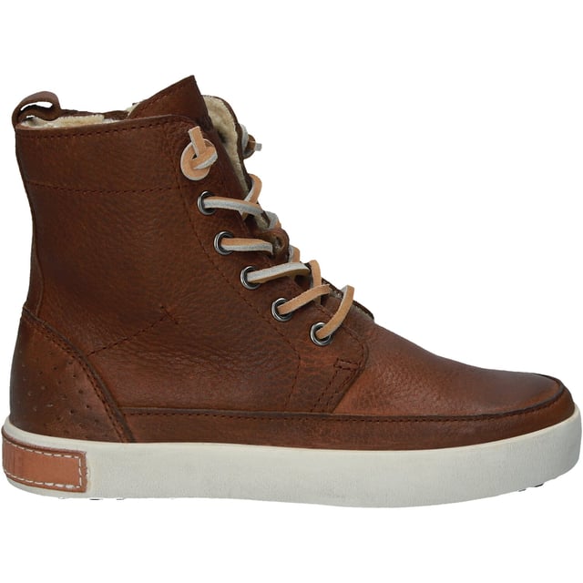 De CK01 Hi-top boots voor kinderen zijn echte Blackstone iconen. Het hoge kwaliteit leer en de warme Teddy voering zorgen voor een perfecte pasvorm en extra comfort. De rubberen zool met grof profiel geeft deze boots, samen met accenten zoals de brandtag achterop de zool en de leren veters, een extra stoere look. De rits aan de binnenkant zorg ervoor dat de boots makkelijk aan- en uit te trekken zijn. De CK01 is verkrijgbaar van maat 23 t/m 39.