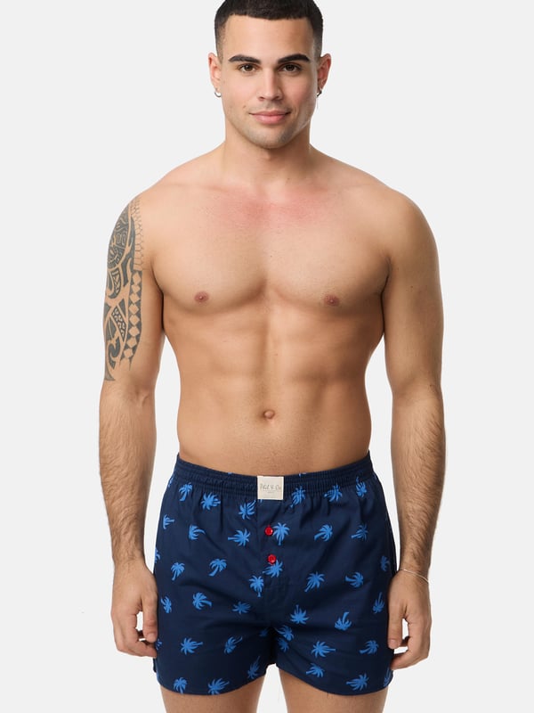 Estos calzoncillos clásicos de algodón para hombre son la personificación de la comodidad y el estilo. Con sus patrones tradicionales, los pantalones son el compañero ideal para cada día. Los tejidos de algodón son suaves con la piel, transpirables y duraderos. Se adaptan a cada movimiento y se mantienen en su sitio durante todo el día. Ya sea para usar en la oficina, durante actividades deportivas o simplemente en casa en el sofá, estos calzoncillos bóxer tejidos ofrecen comodidad y estilo durante todo el día. Gracias a la amplia gama de tallas, hay algo para casi todo el mundo. El paquete múltiple ofrece una gran ventaja de precio respecto a los calzoncillos sueltos. Calidad 100% a un precio imbatible.