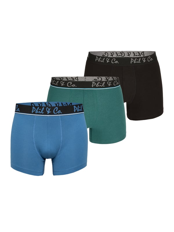 Calzoncillos en un paquete múltiple de Phil & Co.; ¡para todos aquellos a los que les gusta ir cómodos! Los conjuntos constan de tres calzoncillos retro en diferentes diseños. Los bañadores, diseñados con cariño, añaden variedad a tu armario. La mezcla de materiales de suave algodón y cómodas fibras elásticas garantiza el mantenimiento de la forma y la comodidad. Los calzoncillos no tienen costuras molestas en la zona del asiento. La cintura ancha en contraste da el toque final a los calzoncillos y garantiza que no se deslicen y permanezcan en su sitio, incluso bajo presión.