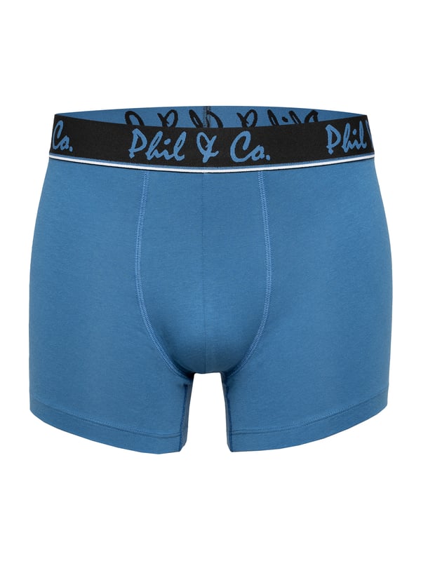 Calzoncillos en un paquete múltiple de Phil & Co.; ¡para todos aquellos a los que les gusta ir cómodos! Los conjuntos constan de tres calzoncillos retro en diferentes diseños. Los bañadores, diseñados con cariño, añaden variedad a tu armario. La mezcla de materiales de suave algodón y cómodas fibras elásticas garantiza el mantenimiento de la forma y la comodidad. Los calzoncillos no tienen costuras molestas en la zona del asiento. La cintura ancha en contraste da el toque final a los calzoncillos y garantiza que no se deslicen y permanezcan en su sitio, incluso bajo presión.