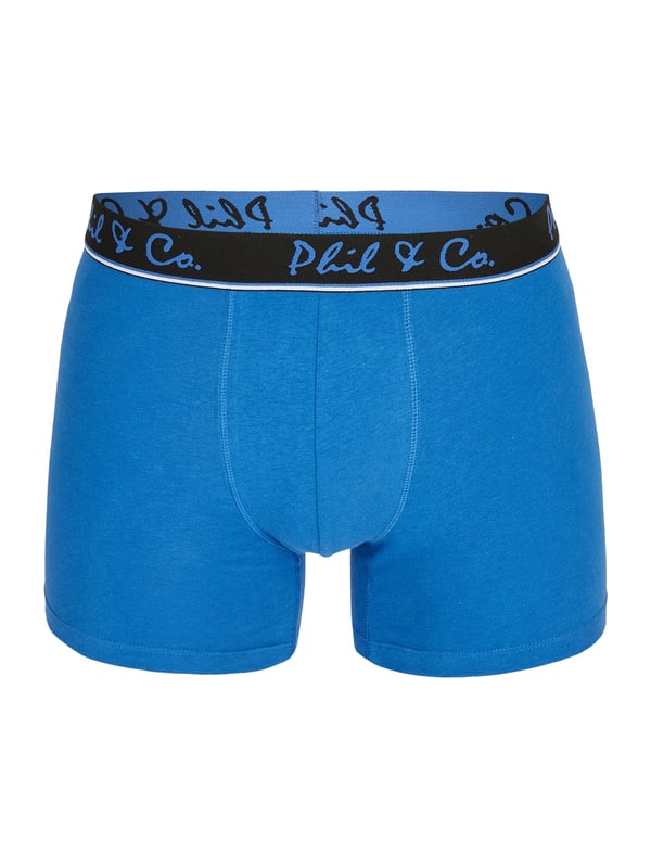 Calzoncillos en un paquete múltiple de Phil & Co.; ¡para todos aquellos a los que les gusta ir cómodos! Los conjuntos constan de tres calzoncillos retro en diferentes diseños. Los bañadores, diseñados con cariño, añaden variedad a tu armario. La mezcla de materiales de suave algodón y cómodas fibras elásticas garantiza el mantenimiento de la forma y la comodidad. Los calzoncillos no tienen costuras molestas en la zona del asiento. La cintura ancha en contraste da el toque final a los calzoncillos y garantiza que no se deslicen y permanezcan en su sitio, incluso bajo presión.