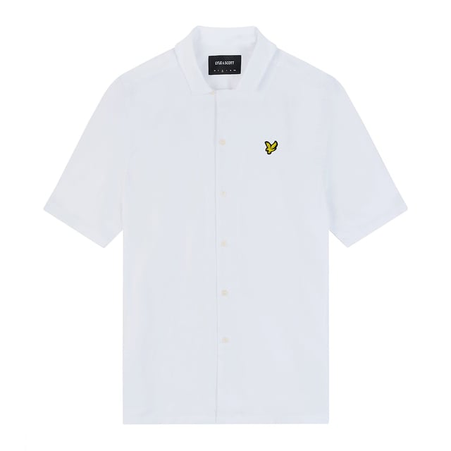 Classic collar.Short sleeves.Full button fastening.Lyle & Scott logo embroidered on the chest.Lightweight and soft texture.