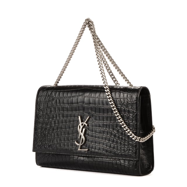 Yves Saint Laurent Bolsas Kate Large Bolso bandolera en Negro Piel de becerro y Plata hardware. El producto esta en Perfectas Condiciones (AA).
  Dimensiones: 25x15.5x5.5 cm 
  Accesorios incluidos: Dustbag
  
  BrandCo Paris encuentra artículos raros y en las mejores condiciones a precios increíbles. ¡Vale la pena tener paciencia! Compra con confianza: todos los artículos de BrandCo Paris son seleccionados y autenticados cuidadosamente por nuestro equipo de expertos.
  Todos los artículos vienen con un certificado de autenticidad y un embalaje entregado por BrandCo Paris.
  Tabla de clasificación de la condición del artículo
  N (como nuevo)
  AA (perfecto estado)
  A (excelente estado)
  AB (muy buen estado)
  B (bueno/regular)