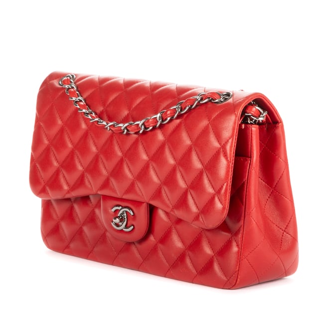 Chanel Bags Classic Double Flap Jumbo Shoulder Bag in Red Lambskin Quilted Leather and Silver hardware. The product is in Perfect Condition (AA).
  Accessories Included: Sticker; Card; Dustbag
  
  BrandCo Paris finds rare and top condition items at great deals, they are worth your patience!
  Shop with confidence - All BrandCo Paris items are carefully selected and authenticated by our team of experts.
  All the items come with an authenticity certificate and packaging delivered by BrandCo Paris.
  Item Condition Grading Table
    N  (Like New)
    AA (Perfect Condition)
    A  (Excellent Condition)
    AB (Very Good Condition)
    B  (Good/Fair)