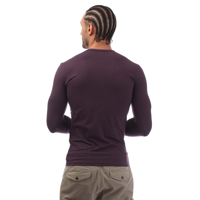 Men's Emporio Armani Slim-Fit Long Sleeve T-Shirt.- Round neck.- Long sleeves.- Printed branding.- Slim fit.- 95% Cotton, 5% Elastane.