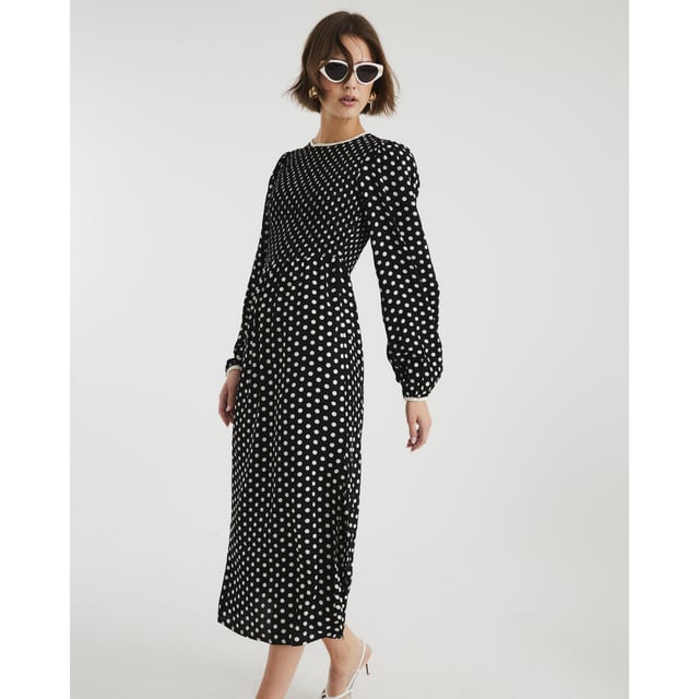 Smock dress, Spot print, Round neckline, Shirred, Side cutwork, Long sleeves, Midi length, LightweightAbout the brandFASHION IS OUR DNARiver Island is an icon of the British high street. Inspired by the latest trends and our heritage style archives, we've been serving style and leading trends for over sixty years.We make fashion for real people with real lives, who want to look real good. Because life's a celebration - let's dress for it.