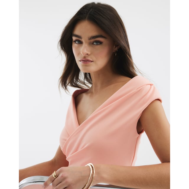 V-neck, Sleeveless, Lapel detail, Wrap design, Asymmetric hem, Midi lengthAbout the brandFASHION IS OUR DNARiver Island is an icon of the British high street. Inspired by the latest trends and our heritage style archives, we've been serving style and leading trends for over sixty years.We make fashion for real people with real lives, who want to look real good. Because life's a celebration - let's dress for it.