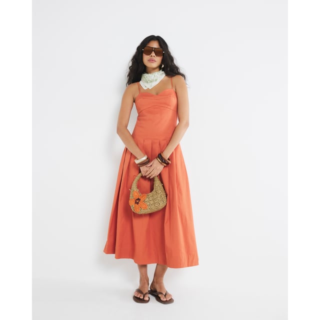 River Island Womens Midi Dress Orange Sleeveless Strappy Corset Sweetheart neckline, Sleeveless, Adjustable straps, Corset style, Elasticated back, Pleated, Zip fastening, Midi lengthAbout the brandFASHION IS OUR DNARiver Island is an icon of the British high street. Inspired by the latest trends and our heritage style archives, we've been serving style and leading trends for over sixty years.We make fashion for real people with real lives, who want to look real good. Because life's a celebration - let's dress for it.