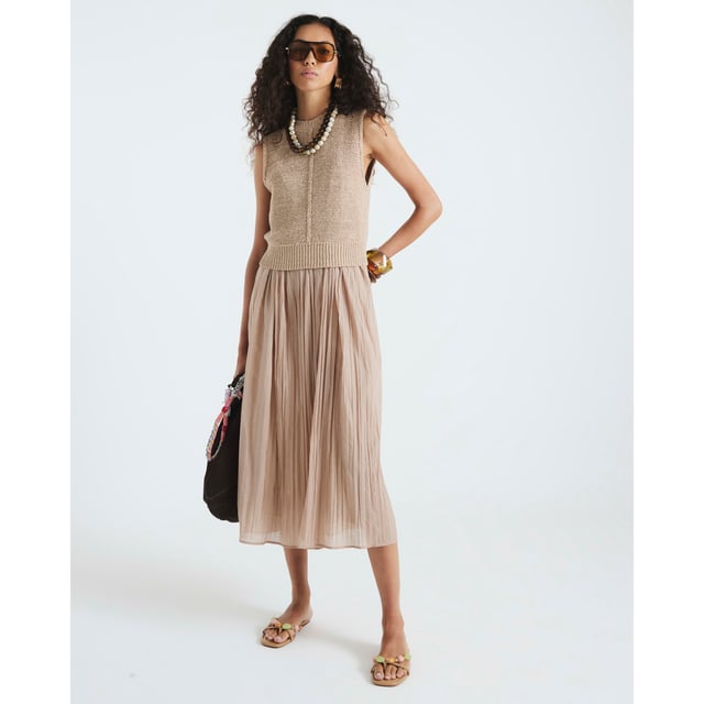 Round neckline, Sleeveless, Knitted, Hybrid design, Maxi lengthAbout the brandFASHION IS OUR DNARiver Island is an icon of the British high street. Inspired by the latest trends and our heritage style archives, we've been serving style and leading trends for over sixty years.We make fashion for real people with real lives, who want to look real good. Because life's a celebration - let's dress for it.