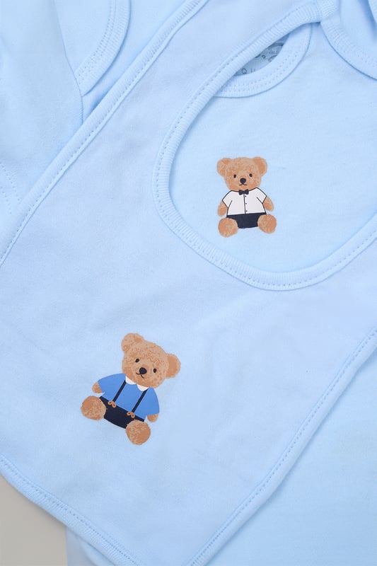Surprise new parents with the printed 5-Piece baby gift Set from Rock A Bye Baby Boutique. This thoughtful bundle includes a cosy matching all-in-one, bodysuit, bib, hat, and mitts for essential wardrobe pieces. Crafted from 100% cotton, each item ensures their baby stays stylish and snug, perfect for everyday wear or special occasions. Packaged elegantly in a mesh bag.