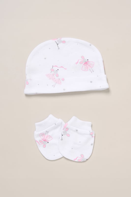 Surprise new parents with the printed 5-Piece baby gift Set from Rock A Bye Baby Boutique. This thoughtful bundle includes a cosy matching all-in-one, bodysuit, bib, hat, and mitts for essential wardrobe pieces. Crafted from 100% cotton, each item ensures their baby stays stylish and snug, perfect for everyday wear or special occasions. Packaged elegantly in a mesh bag.