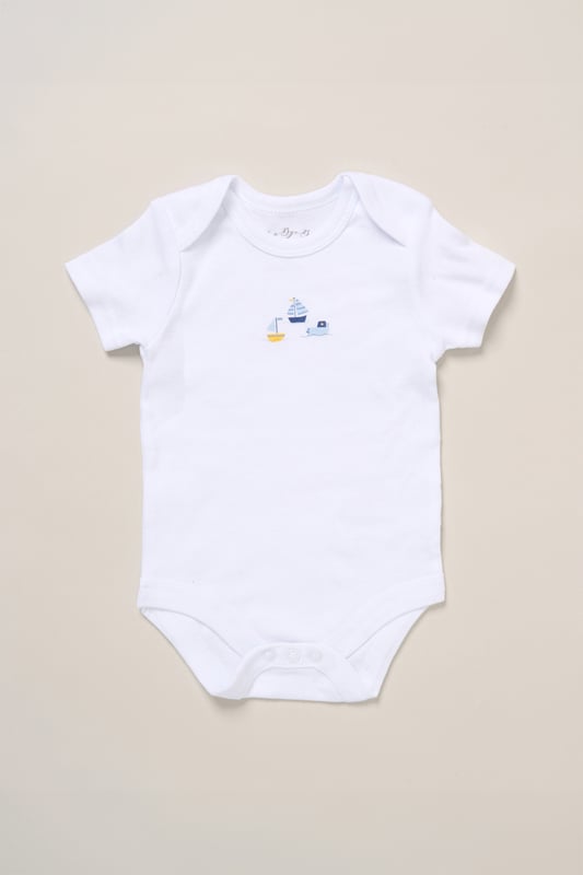 Surprise new parents with the printed 5-Piece baby gift Set from Rock A Bye Baby Boutique. This thoughtful bundle includes a cosy matching all-in-one, bodysuit, bib, hat, and mitts for essential wardrobe pieces. Crafted from 100% cotton, each item ensures their baby stays stylish and snug, perfect for everyday wear or special occasions. Packaged elegantly in a mesh bag.