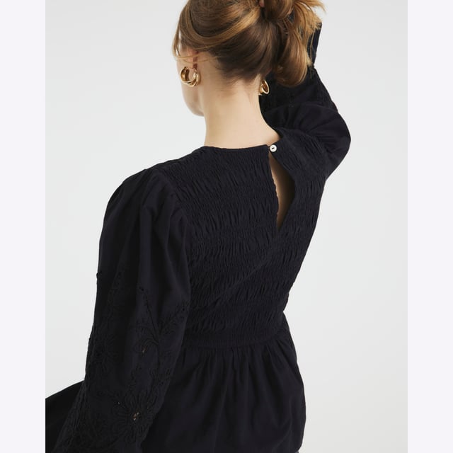 Crew neckline, Long balloon sleeves, Shirred, Embroidered detail, Button fastening, Peplum hemAbout the brandFASHION IS OUR DNARiver Island is an icon of the British high street. Inspired by the latest trends and our heritage style archives, we've been serving style and leading trends for over sixty years.We make fashion for real people with real lives, who want to look real good. Because life's a celebration - let's dress for it.