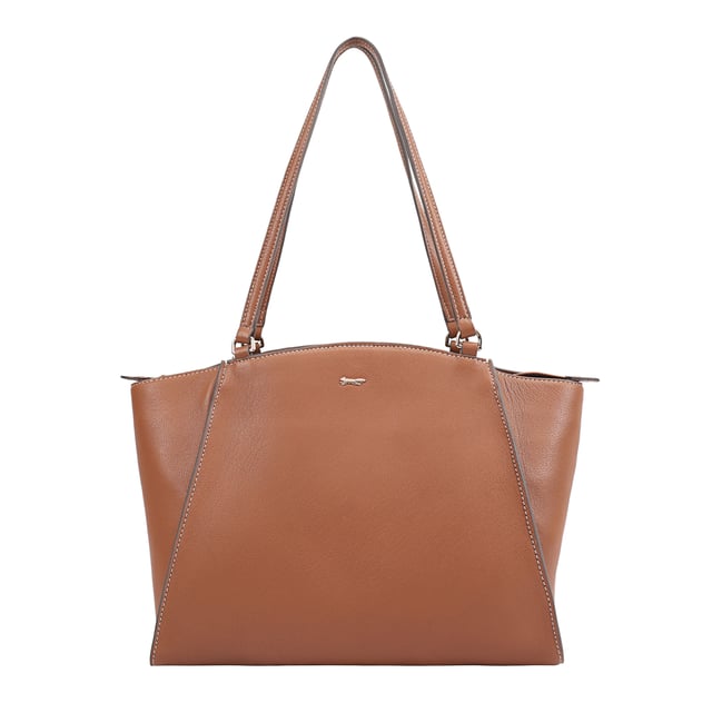 This uniquely shaped leather tote bag combines elegance with practicality, featuring a spacious central compartment secured by a top zip, perfect for work or casual outings. It offers convenient organization with external slip pockets on both sides, an internal zip pocket, and an additional slip pocket inside. Designed for comfort, the long shoulder handles make it easy to carry all day, while the clean silhouette is elevated by a sleek metal logo pin for a touch of refined style. D:18cm W:42.5cm H:27.5